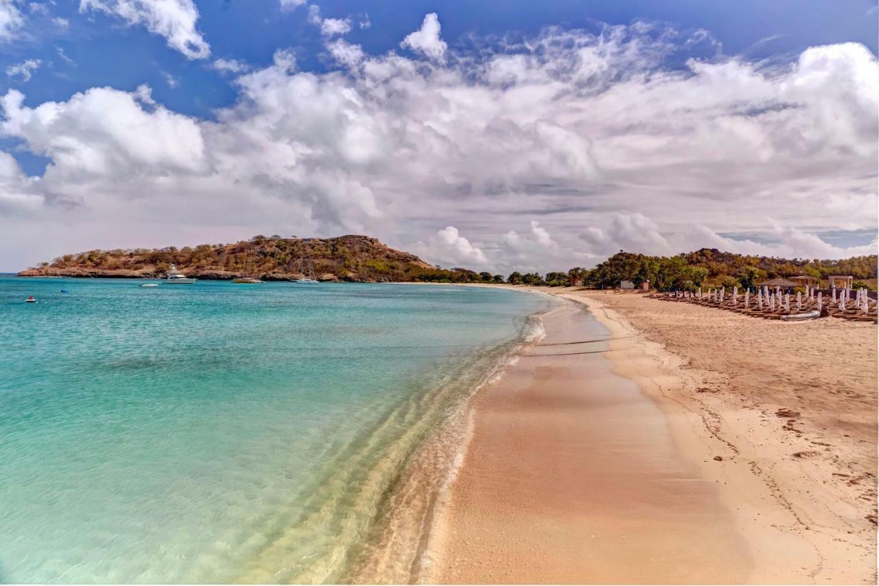 ロイヤルトン アンティグア リゾート アンド スパ オール インクルーシブ Five Islands Village エクステリア 写真